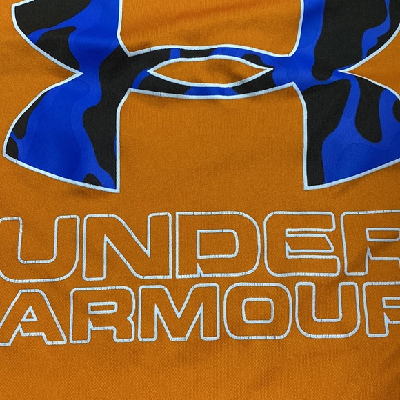 Orange under armour boys shirt XL - Picture 2 of 2